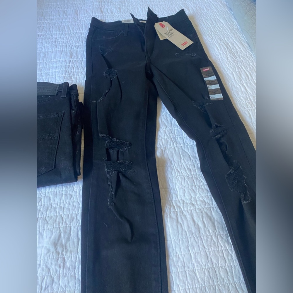 Levi’s brand new black mile high super skinny ankle